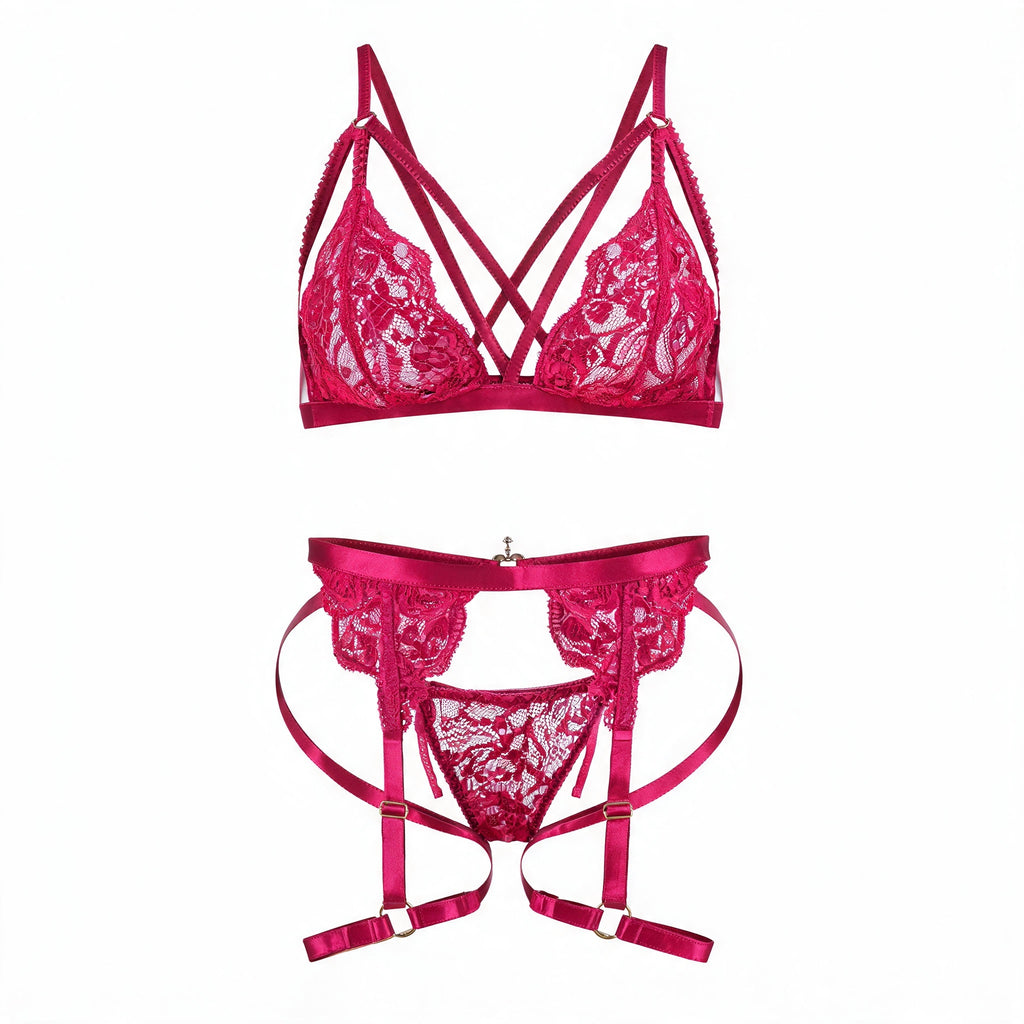 Conjunto Sensual Rendado com Cinta Liga