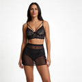 Conjunto em Tule e Renda com Sainha Trançada